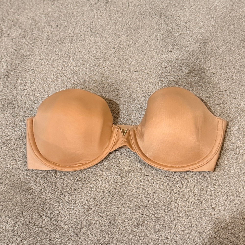 Victoria’s Secret Lined Underwire Multi-Way Strapless Bra 32C Beige